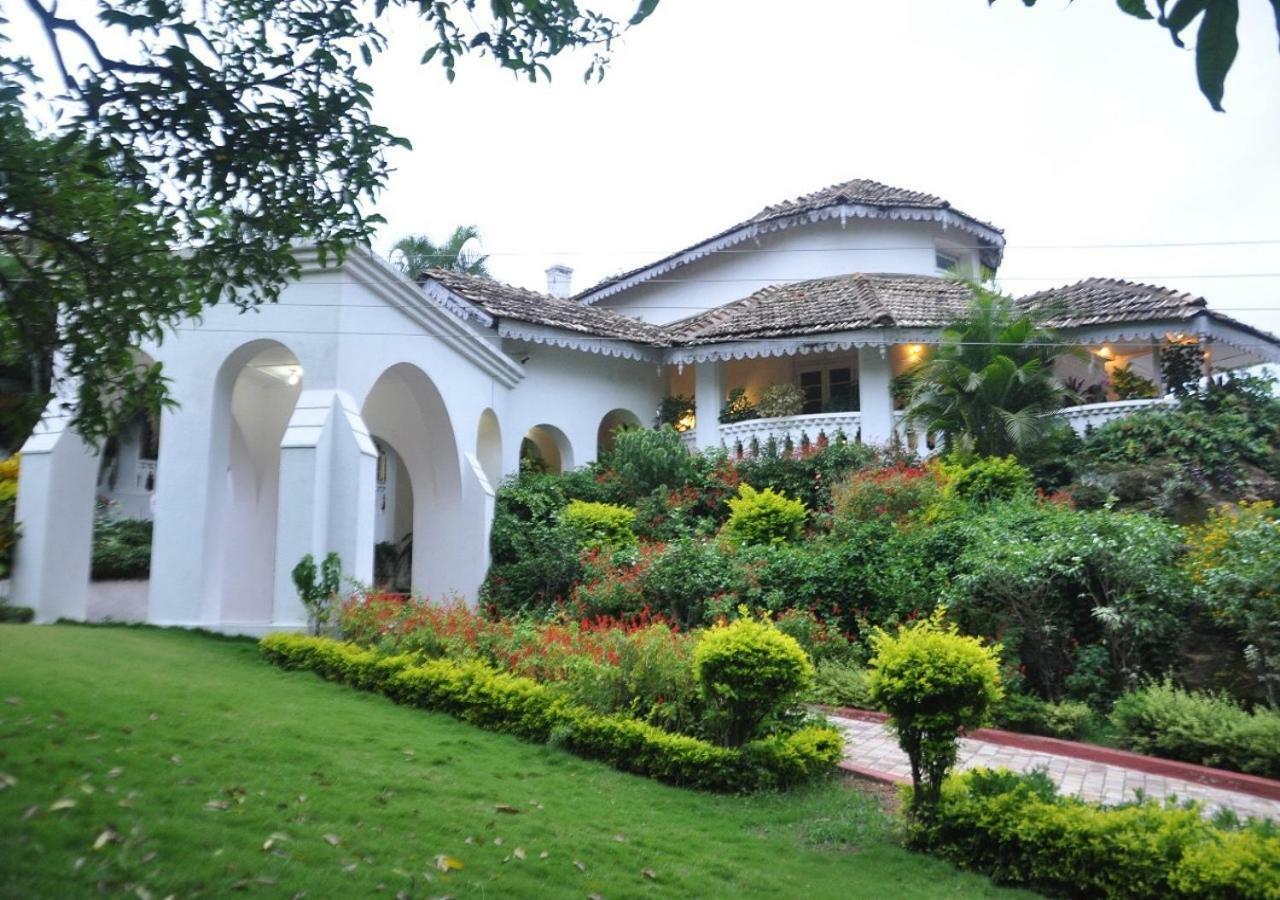 Hotel MPT Rock End Manor, Pachmarhī Exterior foto